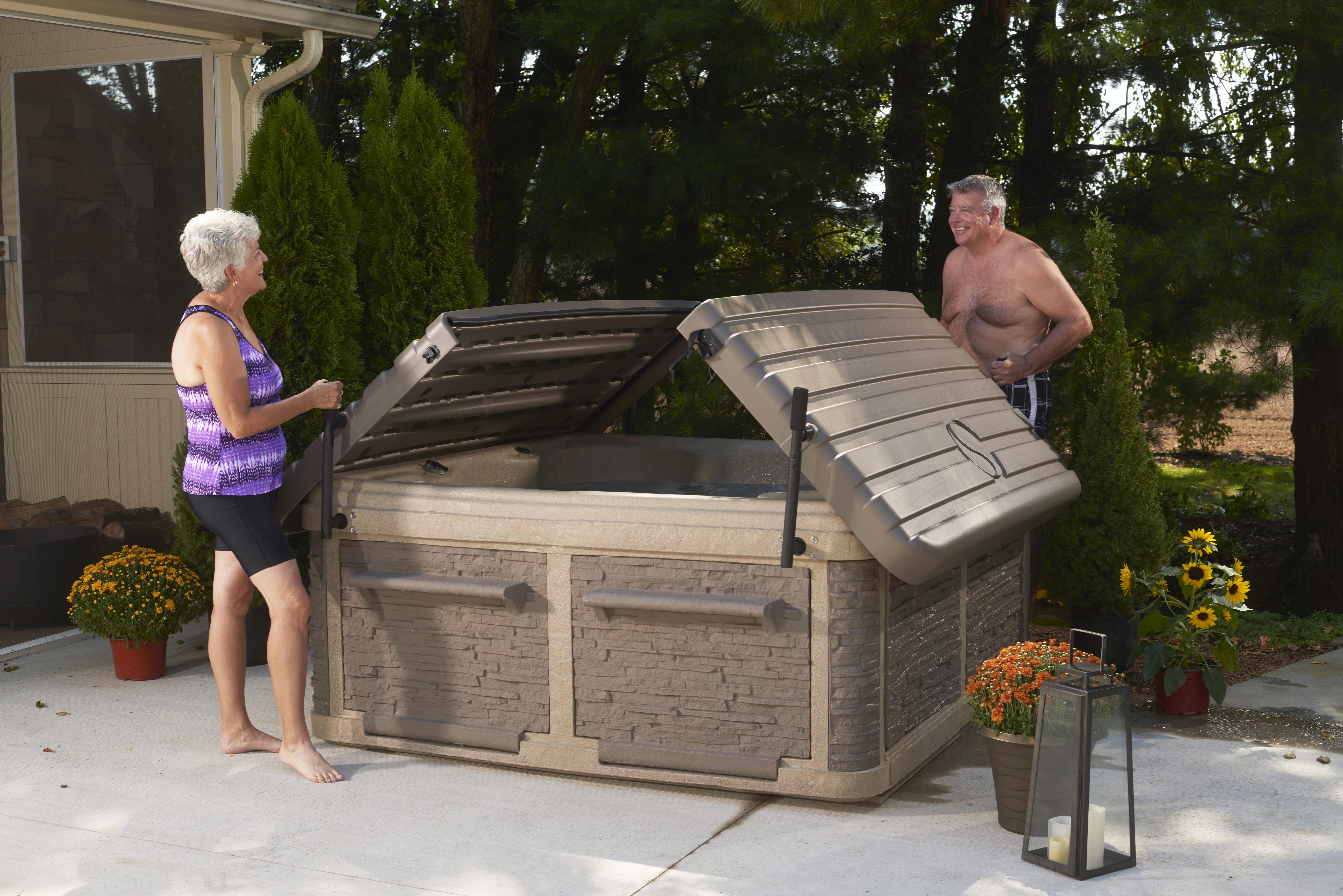 G2 Legend Luxury 36 Young's Hot Tub Sales and Service Center