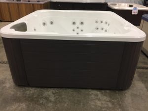 Refurbished Hawkeye Hot Tub