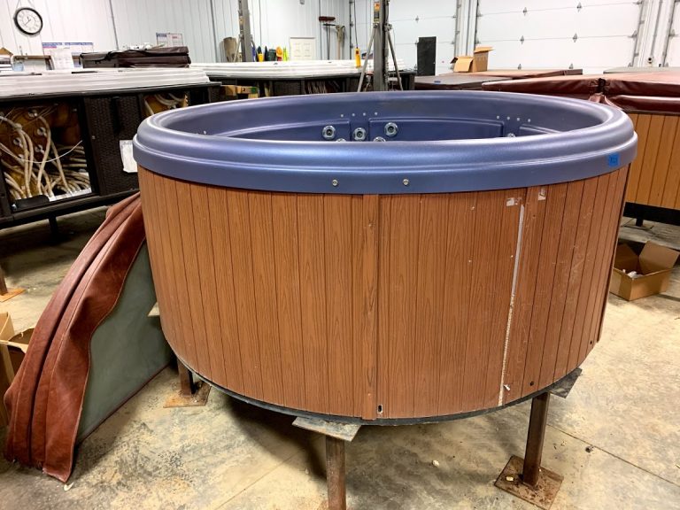 IMG_0656 Young's Hot Tub Sales and Service Center