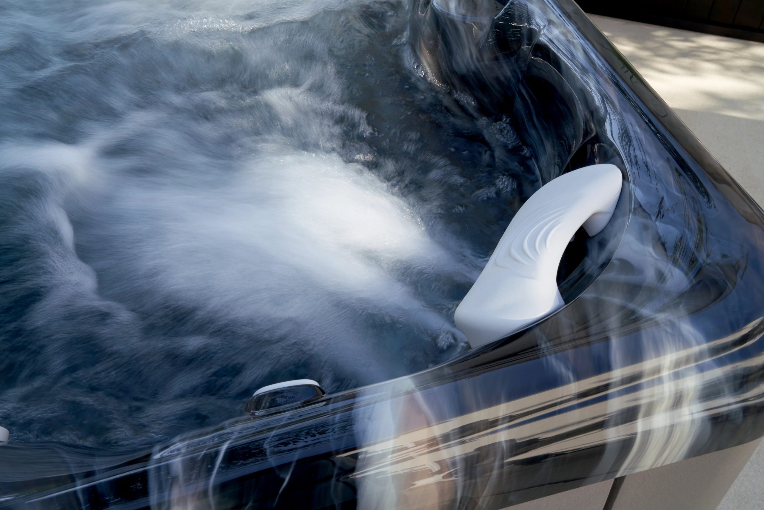 Caldera_Vacanza_2020_Vanto_MidnightCanyon_Ash_Lifestyle_NoTalent_215 | Young's Hot Tub Sales and Service Center