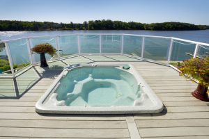 Outdoor Hot Tub Trends for 2021