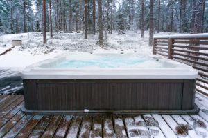 Health Benefits of Using the Hot Tub in The Winter