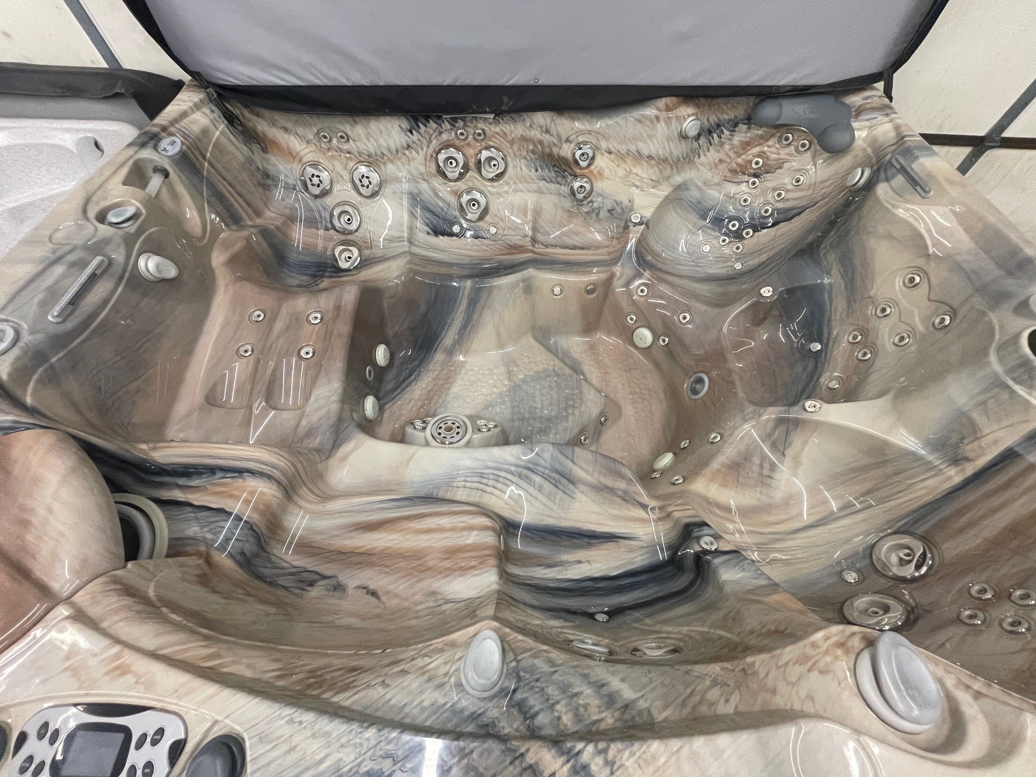 r375 4 | Young's Hot Tub Sales and Service Center