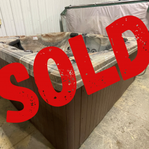 Refurbished Dynasty Spa - 5 Seats **SOLD**