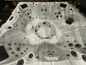 r423 3 | Young's Hot Tub Sales and Service Center