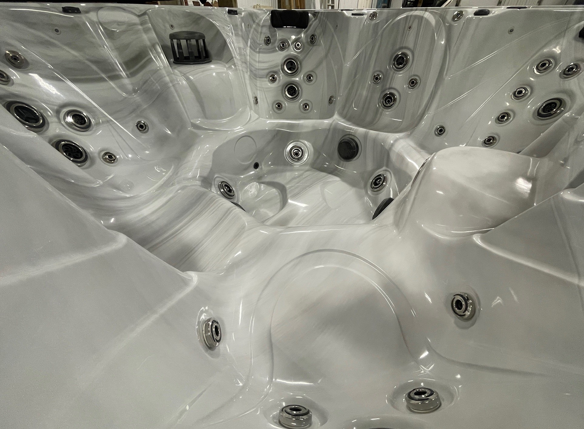 r423 5 | Young's Hot Tub Sales and Service Center