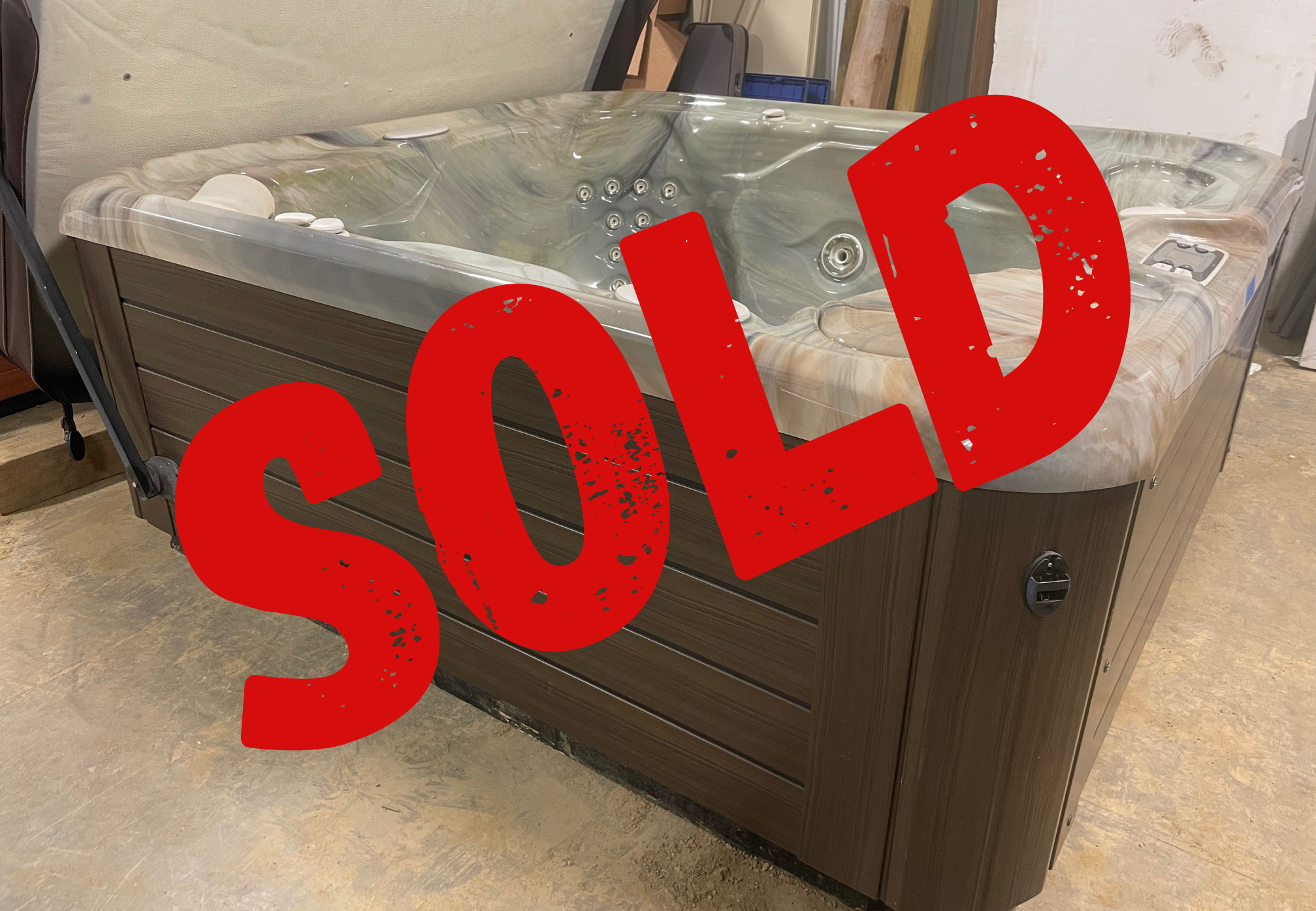 Refurbished Hot Springs – 6 Seats **SOLD**
