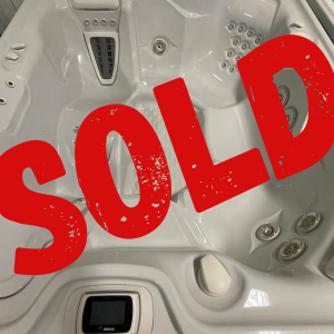 Refurbished Hot Springs - 6 Seats