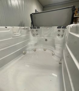 r465 3 | Young's Hot Tub Sales and Service Center