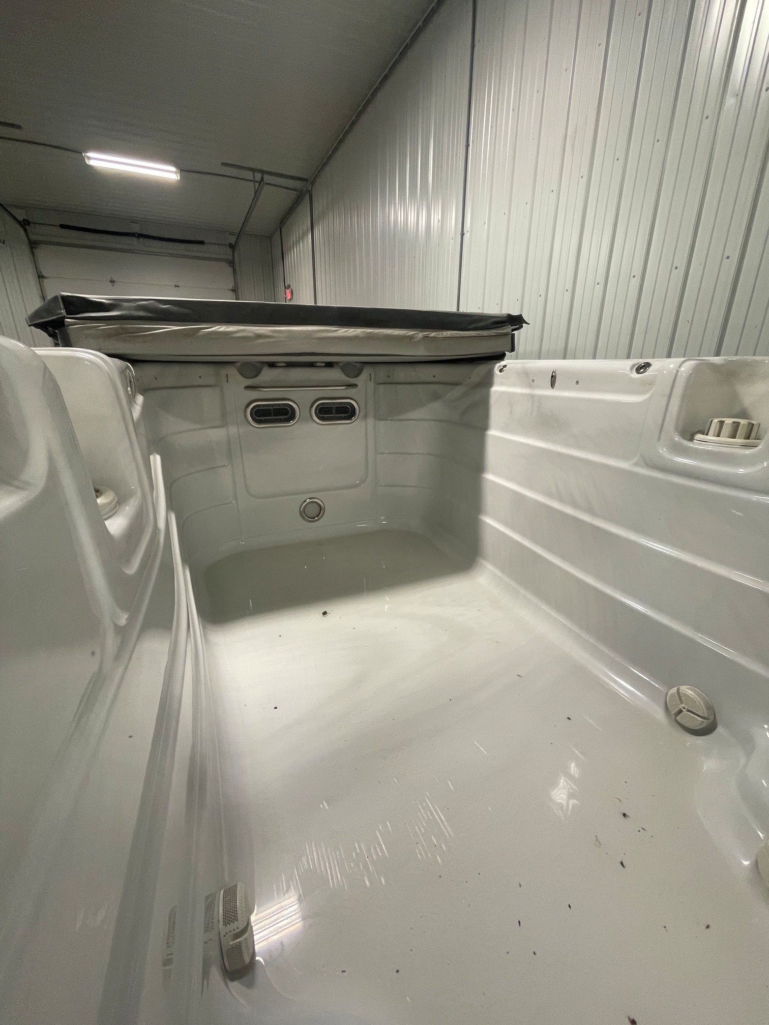r465 4 | Young's Hot Tub Sales and Service Center