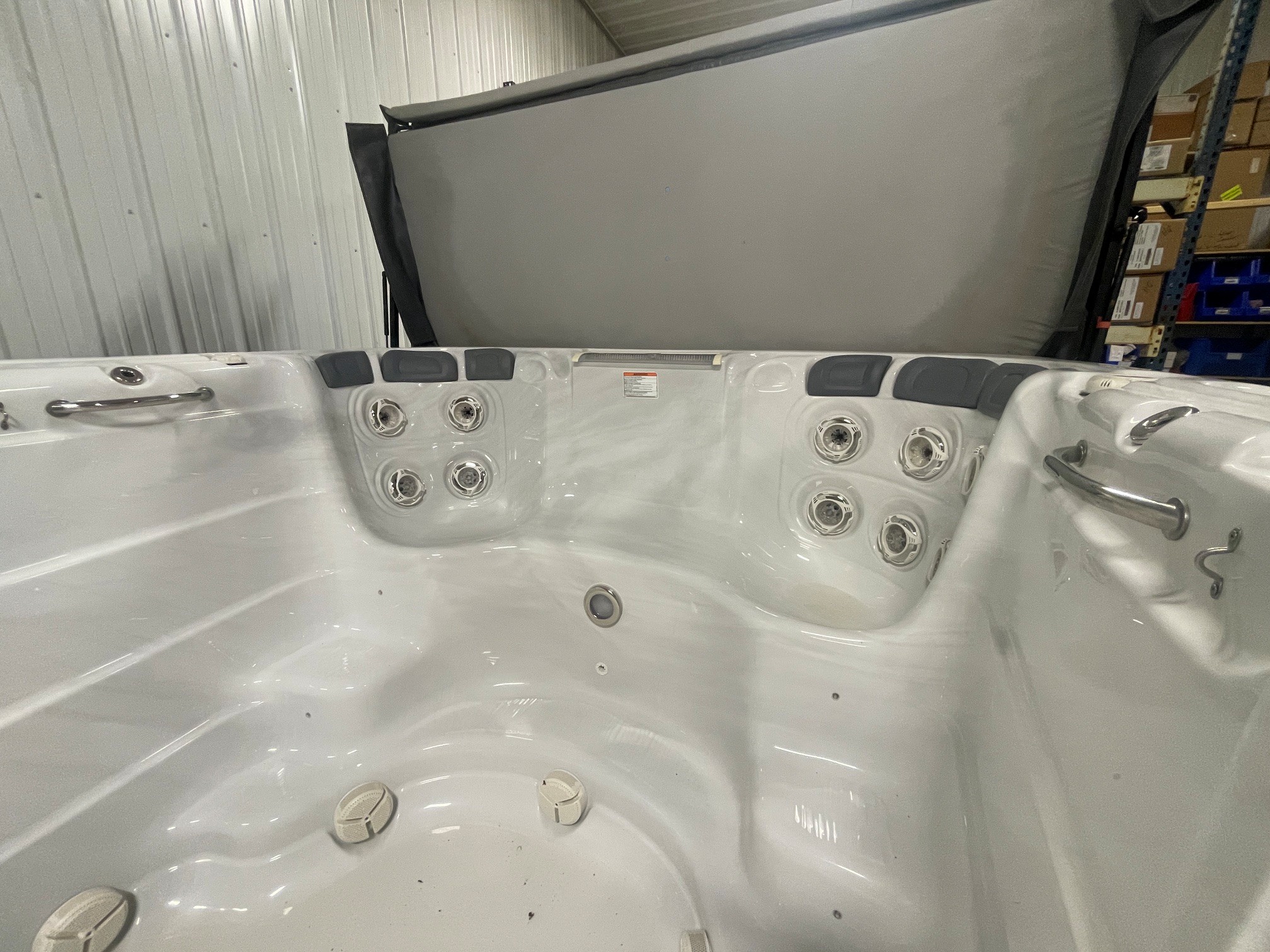 r465 6 | Young's Hot Tub Sales and Service Center