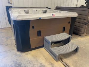 R463 1 | Young's Hot Tub Sales and Service Center