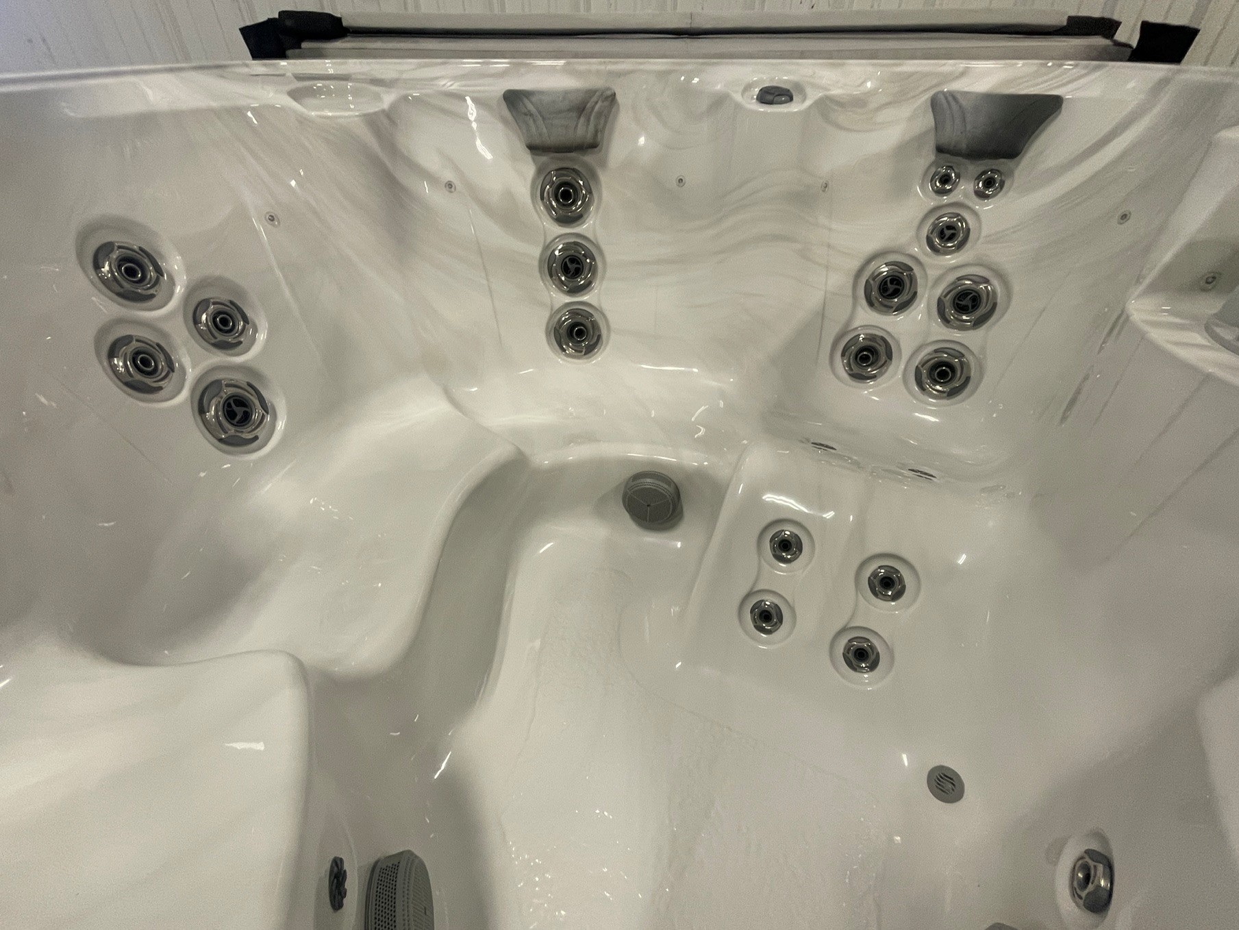 R463 5 | Young's Hot Tub Sales and Service Center
