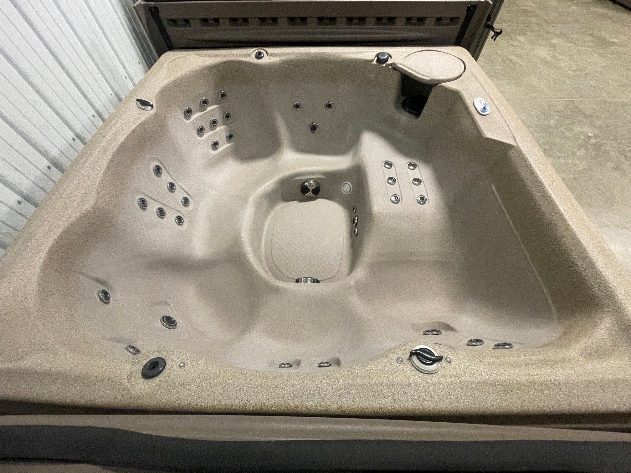 R472 4 | Young's Hot Tub Sales and Service Center