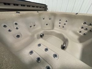 R472 6 | Young's Hot Tub Sales and Service Center