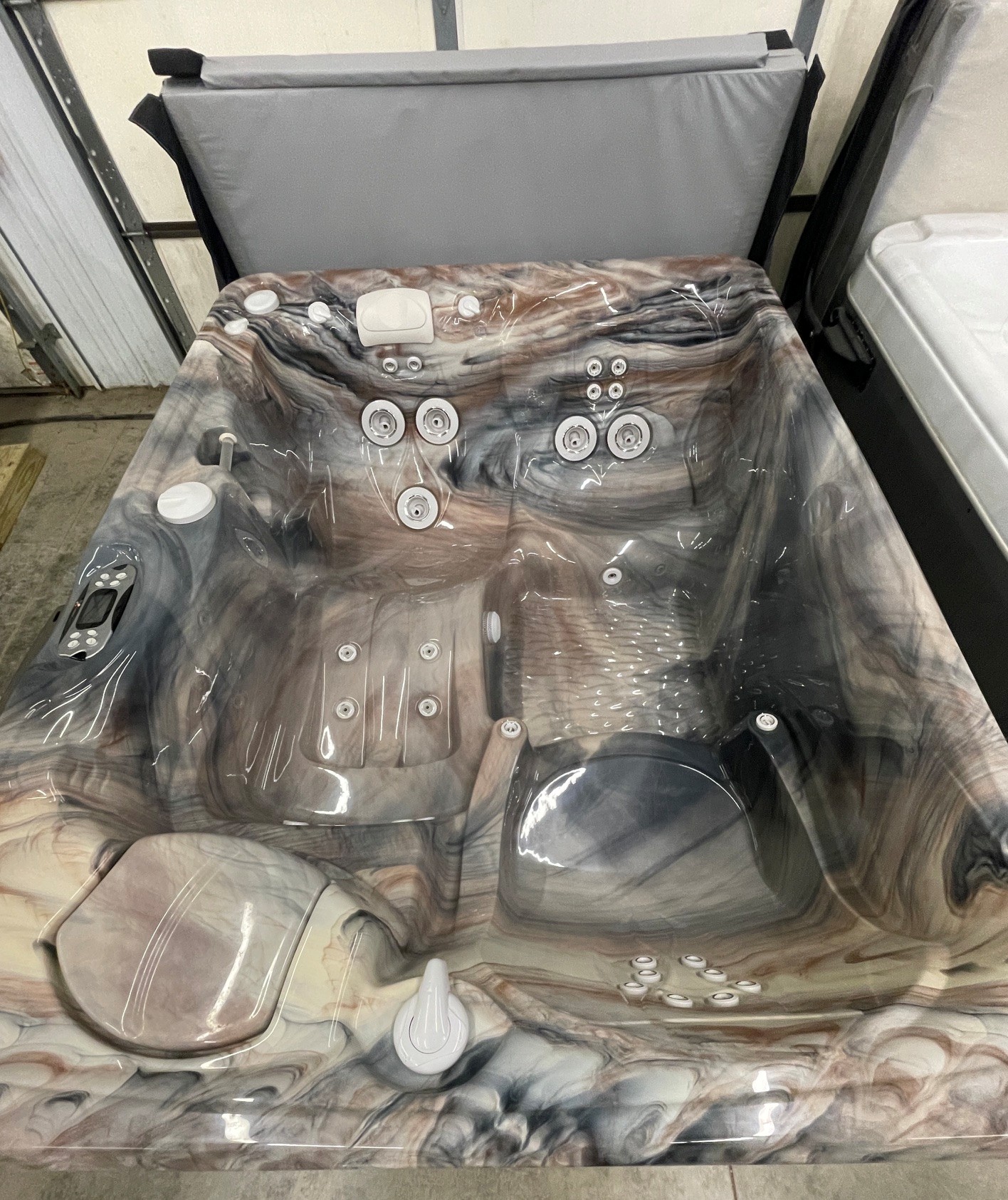 r470 1 | Young's Hot Tub Sales and Service Center