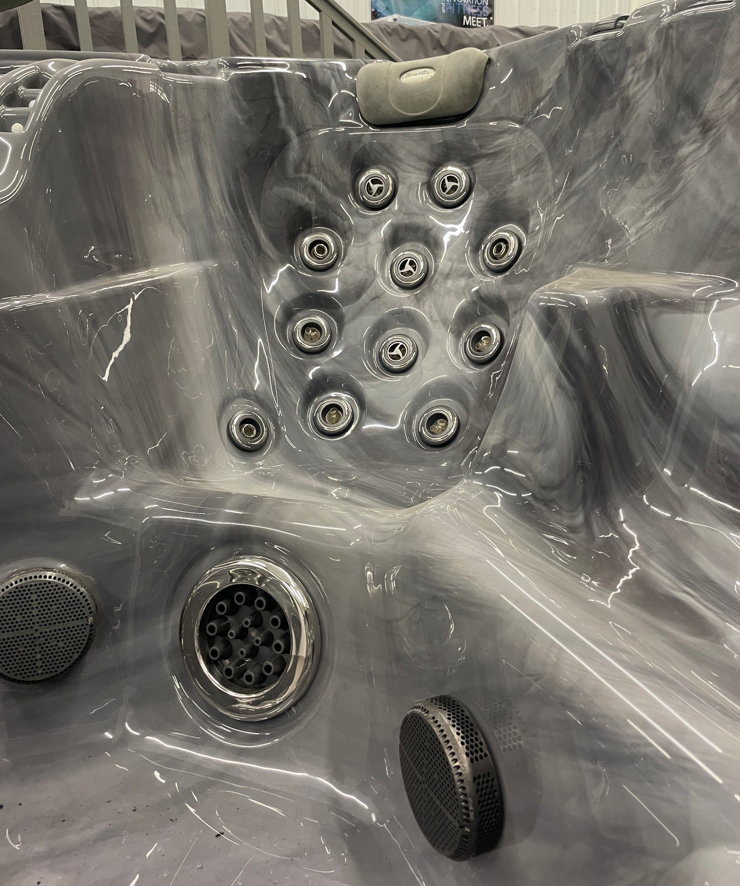 r471 9 | Young's Hot Tub Sales and Service Center